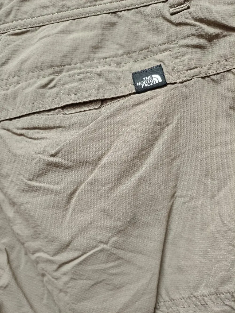 The North Face Shorts Mens 34 Khaki Nylon Hiking Quick Dry Cargo Pocket Outdoor